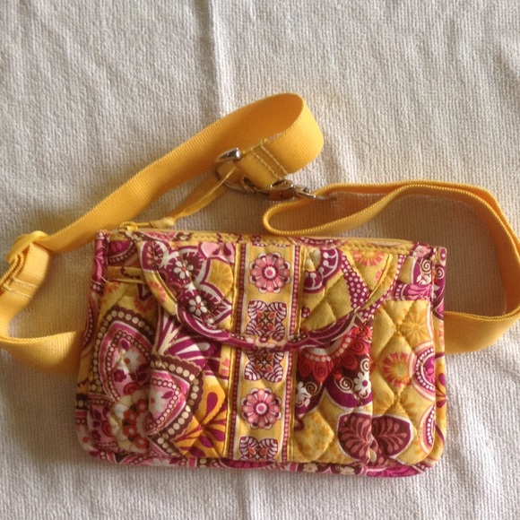 Vera Bradley Handbags - Vera Bradley fanny pack